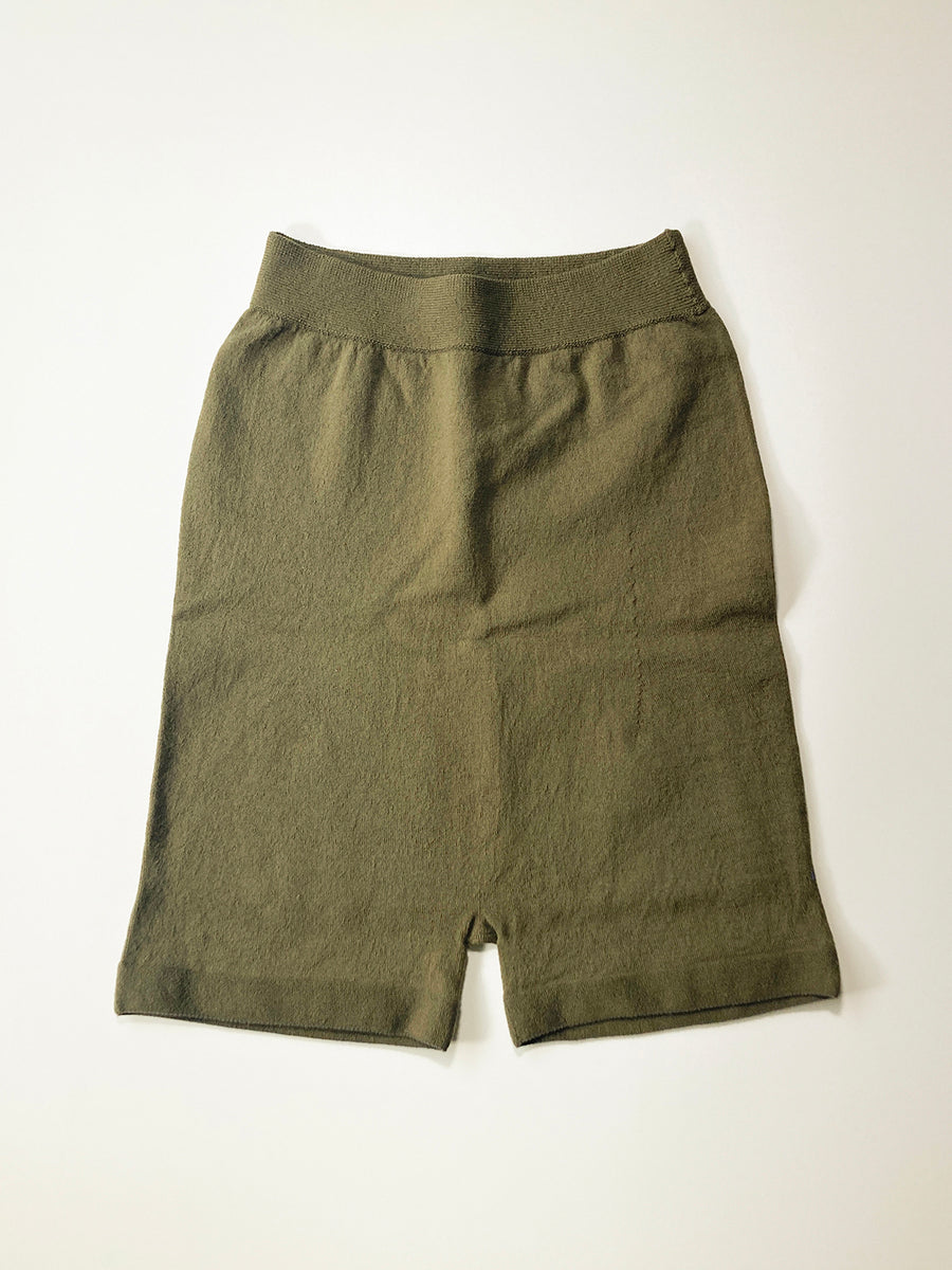 WHOLE GARMENT OVER SHORTS